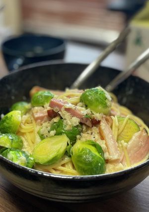 芽キャベツとベーコンのスープパスタ-レシピのメイン写真