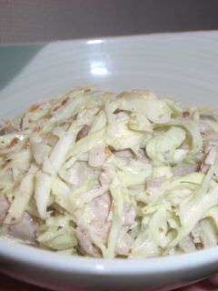 豚肉とキャベツの胡麻和え-レシピのメイン写真
