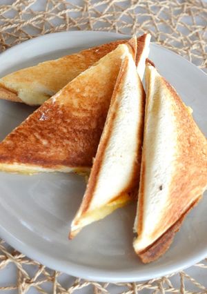 プリンとヨーグルトでチーズケーキ風サンド-レシピのメイン写真