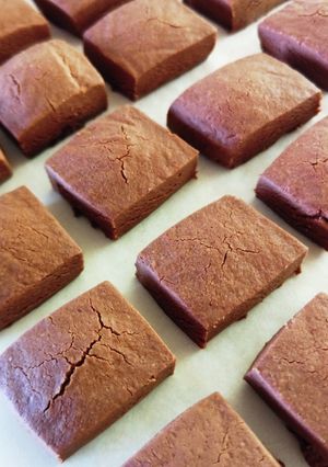 材料2つで濃厚チョコレートクッキー-レシピのメイン写真