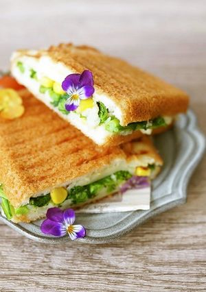 菜の花と、とろけるポテサラのホットサンド-レシピのメイン写真