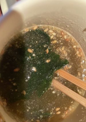 かんたんマグカップでワカメスープ-レシピのメイン写真