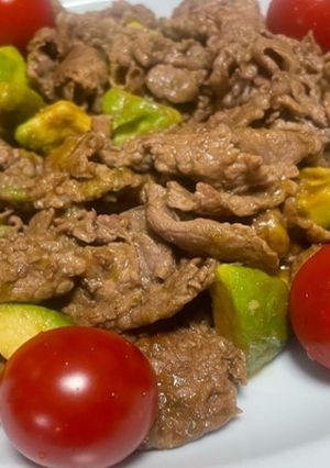 アボカドと牛肉のわさび醤油炒め-レシピのメイン写真