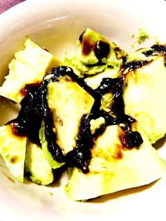 アボカドと海苔の佃煮和え-レシピのメイン写真