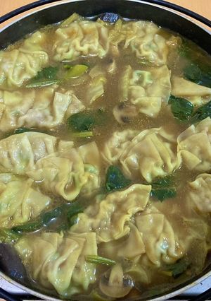 カレー餃子鍋-レシピのメイン写真
