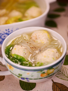 白菜鶏団子の味が優しすぎる春雨スープ-レシピのメイン写真