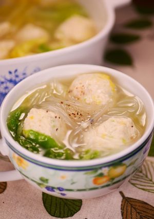 白菜鶏団子の味が優しすぎる春雨スープ-レシピのメイン写真