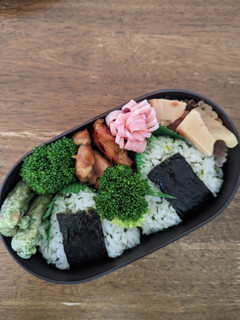 JK☆菜めしおにぎりの春弁当♪-レシピのメイン写真