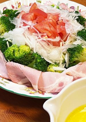キャベツベースサラダ②ブロッコリー&ハム-レシピのメイン写真