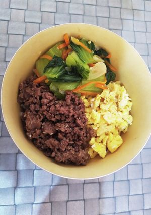栄養もバッチリ♪３色丼-レシピのメイン写真