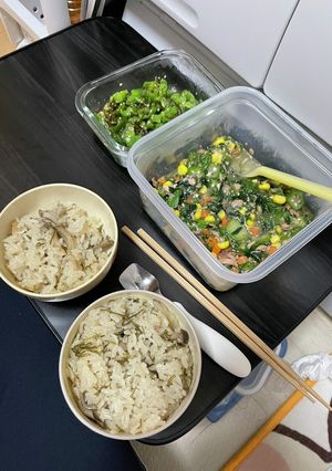 しめじと舞茸の炊き込みご飯 〜幼児食〜-レシピのメイン写真