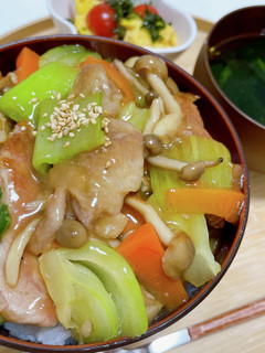 しょうがが効いた豚こま中華丼-レシピのメイン写真