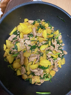 ニラとじゃがいもと豚肉の炒め物-レシピのメイン写真