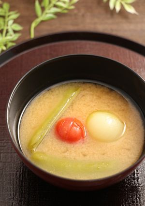 簡単！ペコロススナップエンドウのお味噌汁-レシピのメイン写真