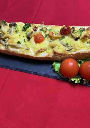 フランスパンDE ホヤぼーやキッシュ-レシピのメイン写真