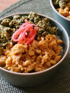 野菜パウダーで栄養満点そぼろ丼-レシピのメイン写真