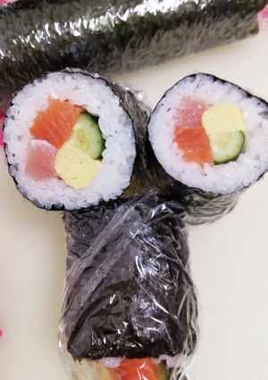 萌え断4色♪サーモンとマグロの巻き寿司-レシピのメイン写真