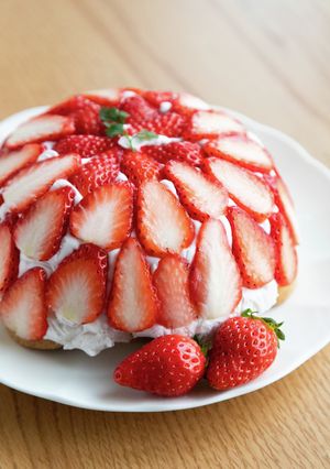 簡単★イチゴのムースケーキ-レシピのメイン写真