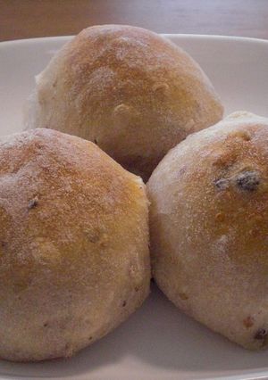 簡単！カランツとくるみのパン-レシピのメイン写真