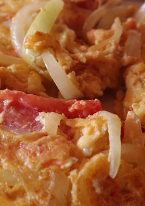 美味しい♪タイのトマト玉ねぎ入り玉子焼き-レシピのメイン写真