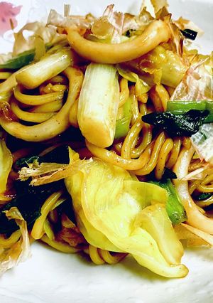 キャベツとわけぎの・イカ焼きそば-レシピのメイン写真