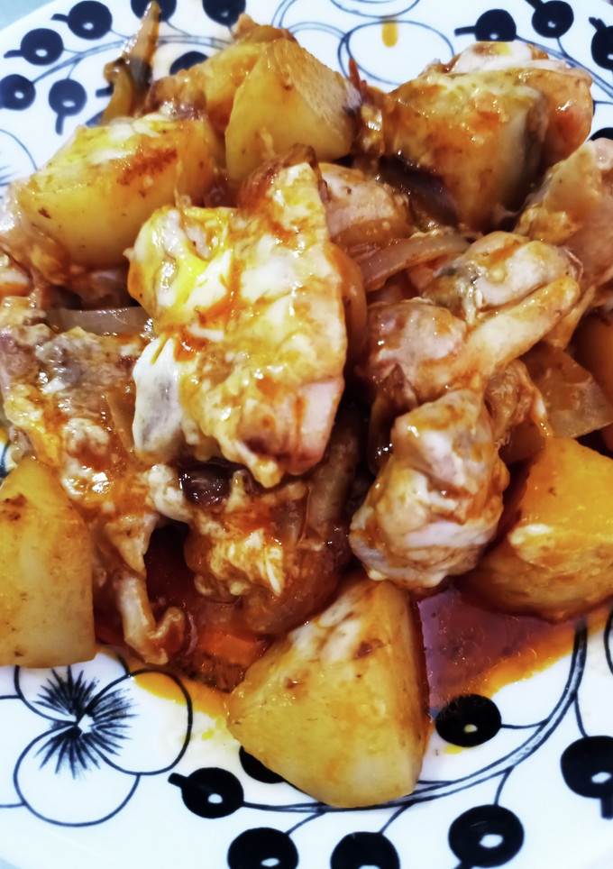 鶏もも肉とじゃがいものチーズ蒸し焼き-レシピのメイン写真