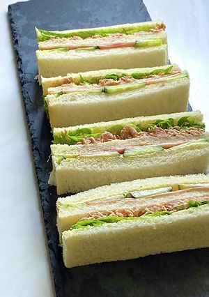 ツナとハムのダブルサンドイッチ-レシピのメイン写真