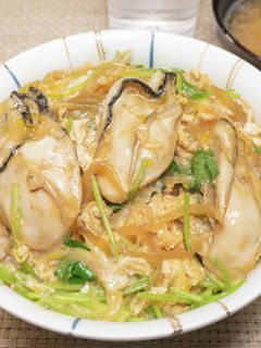 大粒牡蠣の卵とじ丼-レシピのメイン写真