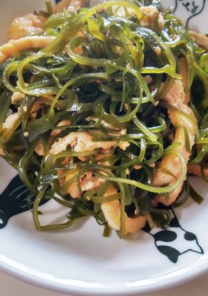 切り昆布と油揚げの炒め煮~♪-レシピのメイン写真