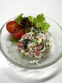 かにかま、セロリ、パセリのサラダ-レシピのメイン写真