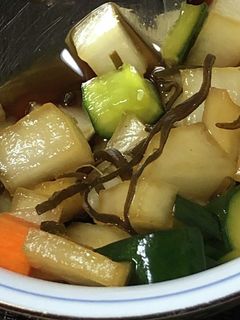簡単野菜と塩昆布の醤油漬け!-レシピのメイン写真