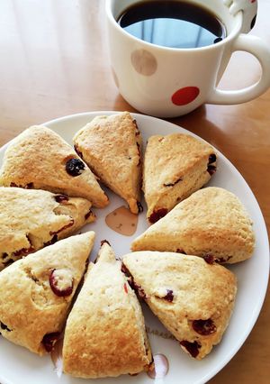 材料4つでドライフルーツのスコーン♪-レシピのメイン写真