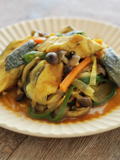 レンジで簡単!サワラのカレー蒸し-レシピのメイン写真