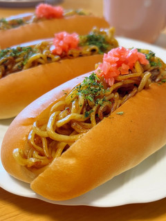 お家で簡単♫焼きそばパン-レシピのメイン写真