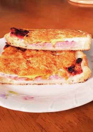 生ハムと卵のホットサンド(オープン)-レシピのメイン写真