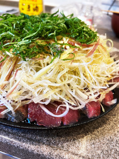 薬味たっぷり 塩ごま油で食べる鰹の刺身-レシピのメイン写真