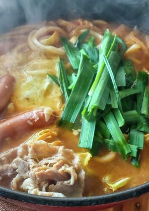 10分★旨辛チゲ鍋ニラうどん★無限うどん-レシピのメイン写真