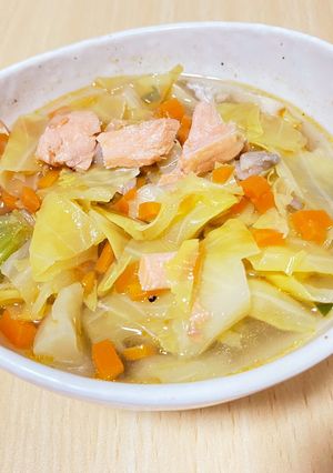 【鮭の切り身で】野菜だし塩スープ-レシピのメイン写真