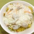 カレーピラフのホワイトソースかけ