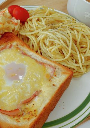 ベーコンと半熟たまごのオープンサンド-レシピのメイン写真