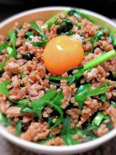 挽き肉とニラの簡単スタミナ丼-レシピのメイン写真