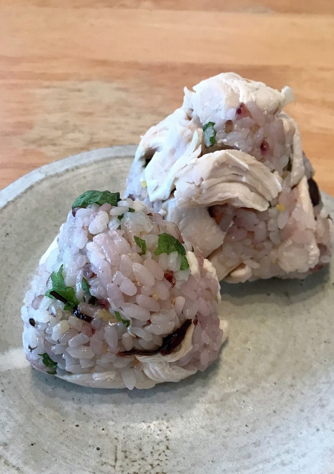簡単　梅しそささみおにぎり-レシピのメイン写真