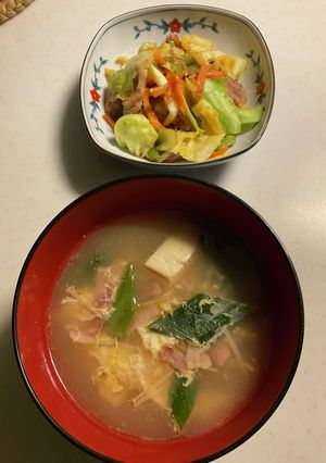 豚肉とキャベツの味噌炒め、スープ-レシピのメイン写真
