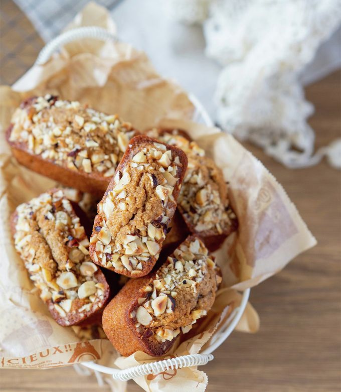 プラリネ フィナンシェ:ヘーゼルナッツ by Pook-dailydelicious