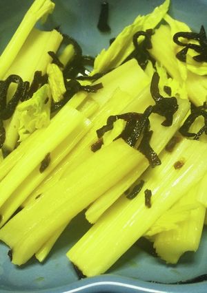 簡単!セロリの塩昆布漬-レシピのメイン写真