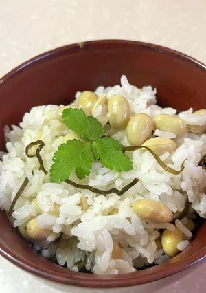 大豆の水煮と塩昆布で大豆ご飯-レシピのメイン写真