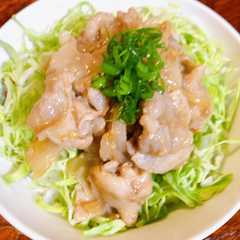 รูปของ 豚バラ味噌丼