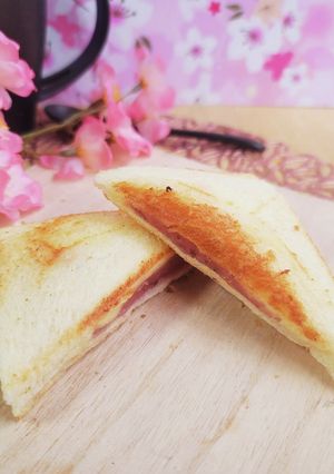 簡単美味♪あんクリチホットサンド-レシピのメイン写真