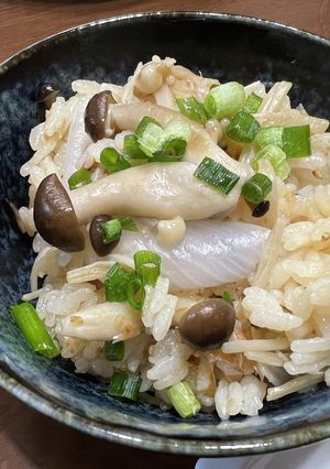 【かつお節薫る】新玉ねぎの炊き込みご飯-レシピのメイン写真