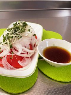 新玉ねぎとトマトのサラダ♪-レシピのメイン写真